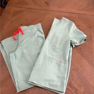 Women's Mint Green Figs Set